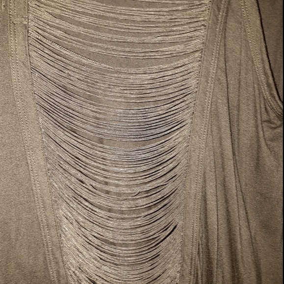 Black Tank with detailed back - Picture 2 of 4